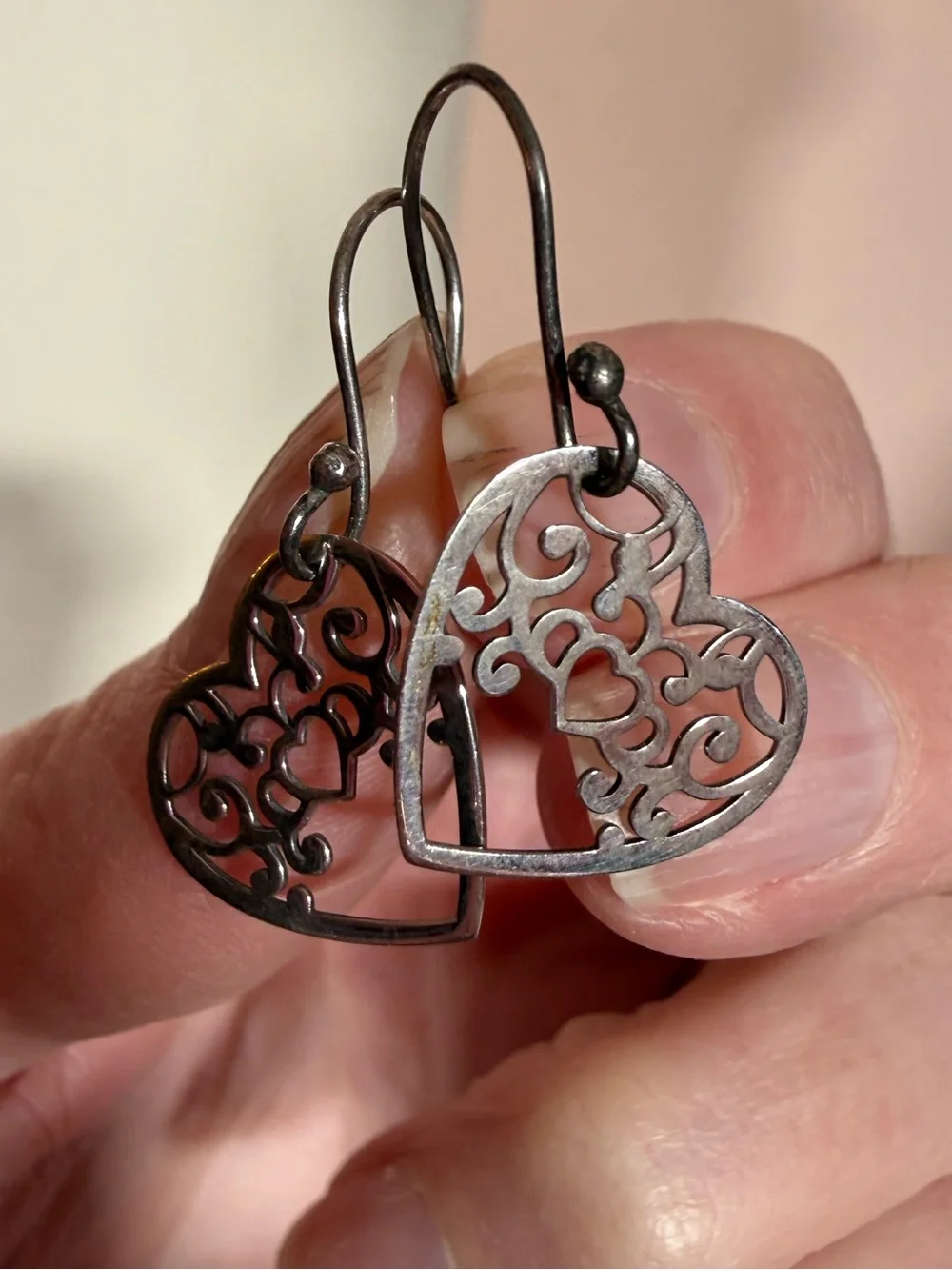 Vintage sterling silver Mexico ATI Filagree southwestern heart Dangle earrings
